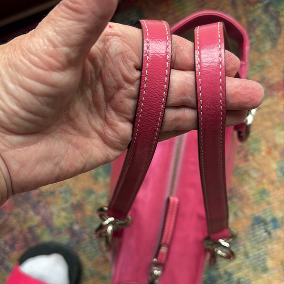 Coach Vintage Gallery Tote patent leather pink embossed logo side pockets EUC - Picture 16 of 17